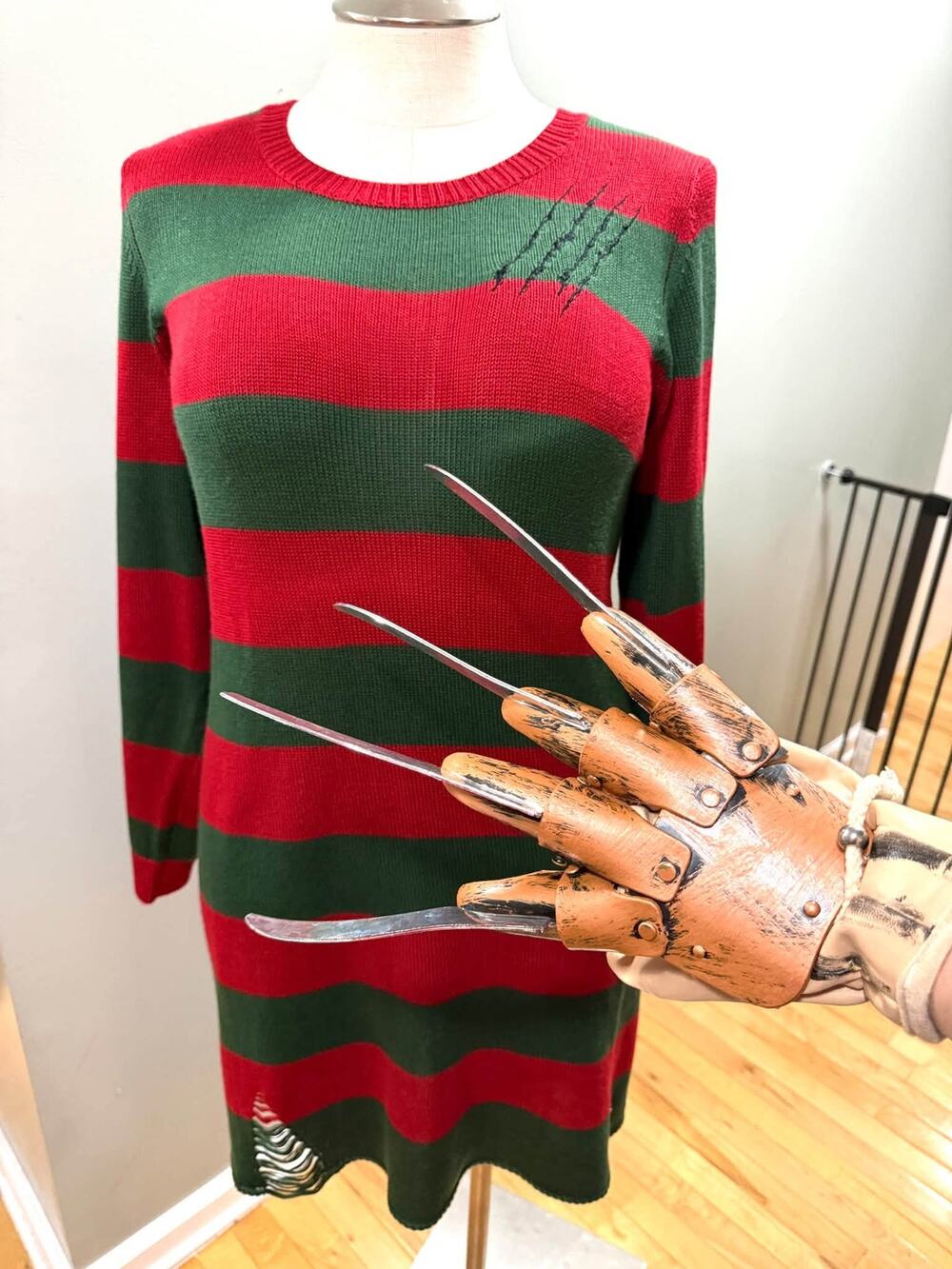 Torrid 3X A Nightmare On Elm Street Freddy Krueger Sweater Dress W/Glove Costume